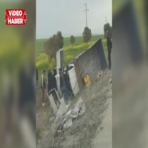 Şanlıurfa'da inşaat işçilerini taşıyan kamyonet devrildi: Yaralılar var...