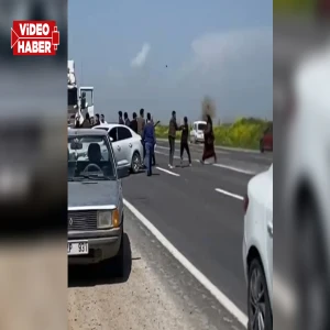 Şanlıurfa'da yol verme kavgasında yumruklar konuştu: O anlar kamerada