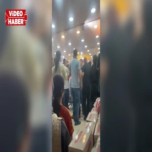 Şanlıurfa'da AVM'de ortalık karıştı