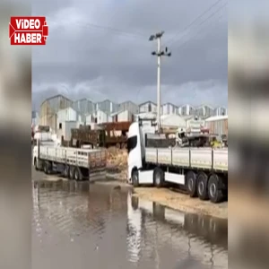 Şanlıurfa’da mobilyacılar sitesi su altında kaldı! Esnaf acil müdahale bekliyor