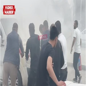 Şanlıurfa’da cadde üzerinde yangın paniği! Vatandaşlar seferber oldu