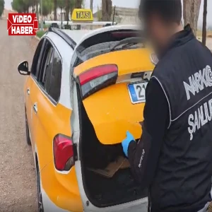 Şanlıurfa’da ticari taksiye narkotik baskını: 4 parça halinde kilolarca ele geçirildi