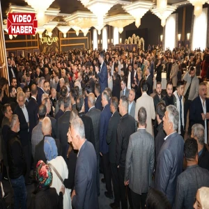 AK Parti Şanlıurfa teşkilatı bayramlaştı! Yoğun katılım dikkat çekti