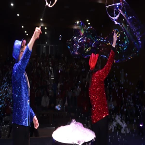 Karaköprü’de sahne köpüklerle şenlendi