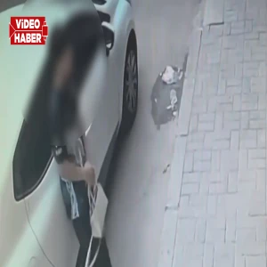 Şanlıurfa’da araç içindeki para dolu çanta saniyeler içinde çalındı!