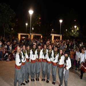 Siverek Belediyesi'nden sıra gecesi etkinliği: Türküler söylendi, halaylar çekildi...