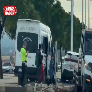Şanlıurfa’da 3 aracın karıştığı kazada yaralılar var!