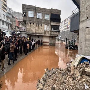 Sağanak yağış Eyyübiye’yi vurdu! Ekipler harekete geçti