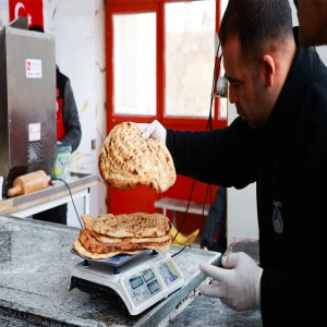 Harran’da Ramazan öncesi market denetimi! Raflar tek tek incelendi