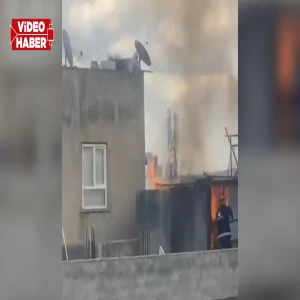 Şanlıurfa'da korkutan ev yangını! Ekipler seferber oldu
