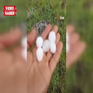 Şanlıurfa'da misket büyüklüğünde dolu yağdı: Ekinler zarar gördü