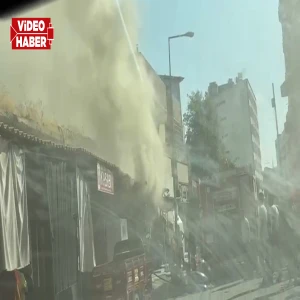 Şanlıurfa'da yangın paniği: İş yeri alev alev yandı!