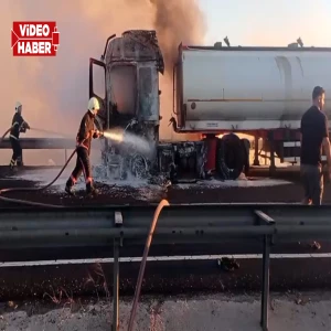 Şanlıurfa'da yangın paniği! Tır alev alev yandı