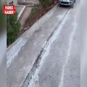 Şanlıurfa'da yarım bırakılan yol çalışmasına mahalleliden tepki!