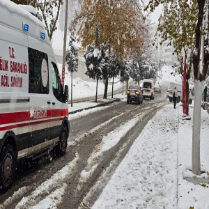 Valilikten sonra Büyükşehir de uyardı! "Zorunlu olmadıkça trafiğe çıkmayın"