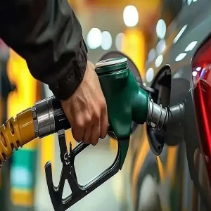 Araç sahipleri müjde! Benzine indirim geliyor
