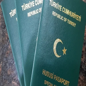 Yeşil pasaportta yeni dönem! Muhtarlar da dahil 6 meslek grubu için teklif Meclis’te