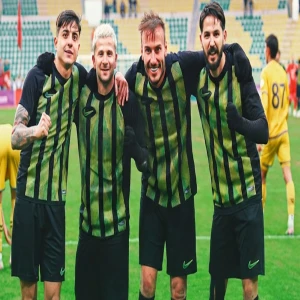 Gol düellosunda kazanan Şanlıurfaspor! Zirve takibi sürüyor