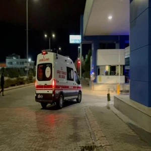 Şanlıurfa’da korkutan kaza: Otomobil ile minibüs çarpıştı