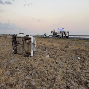 Şanlıurfa'da otomobil takla attı: 4 yaralı