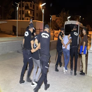 Komşu ilde 'Kirveler' suç örgütüne darbe: 5 şüpheli tutuklandı