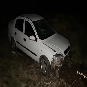 Şanlıurfa'da araç şarampole düştü: Yaralılar var...