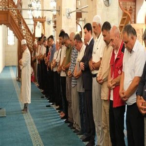 Bakan Ersoy müjdelemişti! Şanlıurfa’da tarihi cami ibadete açıldı