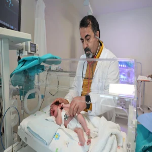 Şanlıurfalı bebeğin mucizevi kurtuluşu! Yemek borusu olmadan doğdu, hayata tutundu