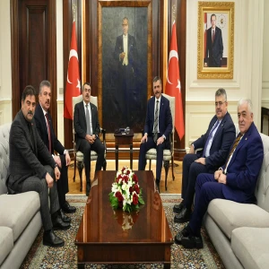 Şanlıurfa'da görev yapmış isimden Bakan Çiftçi'ye ziyaret!