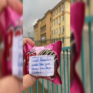 Şanlıurfa'da minik yüreklerden polis ekiplerine anlamlı jest!