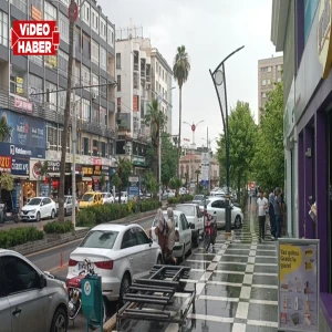 Şanlıurfa'da sağanak aniden bastırdı: Vatandaş hazırlıksız yakalandı