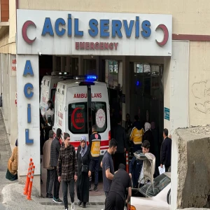 Şanlıurfa’da akşam saatlerinde kaza! 2 kişi yaralandı...