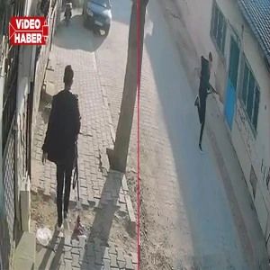 Manisa'daki okul saldırısında 2'si ağır 10 öğrenci yaralandı