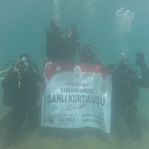 Urfa'nın "Şanlı" destanı su altında kutlandı