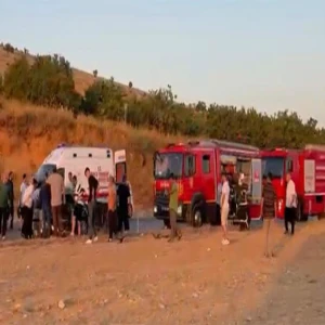 Şanlıurfa'nın komşusunda kahreden kaza: 3 ölü, yaralı çocuklar var