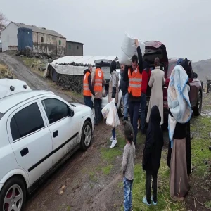 Şanlıurfa'da yürek ısıtan yardım: Anne ve 3 çocuğa umut oldular