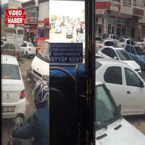 Şanlıurfa’daki bu yol sürücüleri bezdirdi! Kaldırıma kadar çıkan parklar da cabası