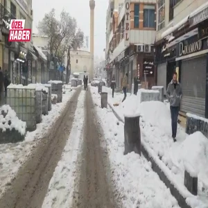 Şanlıurfa'da esnaf iş yerini açamadı!