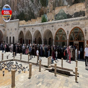 Balıklıgöl sınav öncesi öğrencilerin akınına uğradı: Dillerde aynı dua...