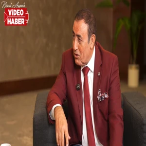 Dünyada 8, Urfa’da 10! Ünlü türkücü notalara “le” ve “lo”yu da ekledi