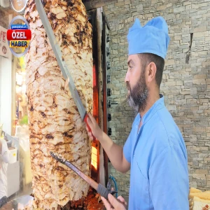 Ekmeğini ateşten çıkaranlar: Şanlıurfalı ustaların kavurucu sıcakla mücadelesi