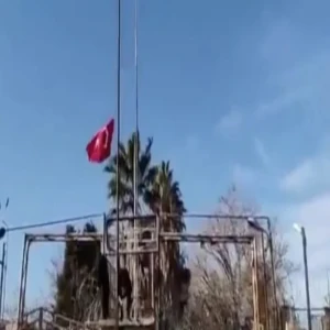 Türk Bayrağı'na saldırı... DEM Parti'den açıklama: Saygısızlık!