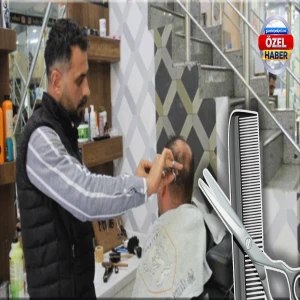 Şanlıurfa’da berberlerde bayram mesaisi başladı: Son gün kuyruğuna böyle çözüm buldular