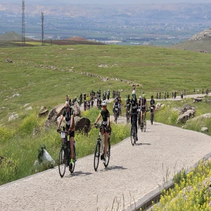 Şanlıurfa'da 250 bisiklet tutkunu Göbeklitepe'ye pedal çevirdi
