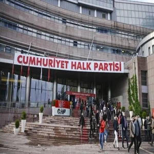 CHP'de 48 isim ihraç edildi!
