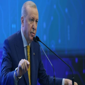 Cumhurbaşkanı Erdoğan: Ailevi değerlerin muhafazasını beka meselesi olarak görüyoruz