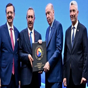 Şanlıurfalı isim ödülünü Cumhurbaşkanı Erdoğan’dan aldı