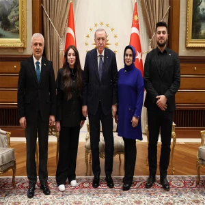 Cumhurbaşkanı Erdoğan’dan Urfalı isme büyük vefa! “Zor günümde yanımdaydı, bugün yanında ayaktayım”