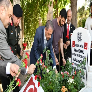 Şanlıurfa’da 15 Temmuz şehidi kabri başında anıldı!