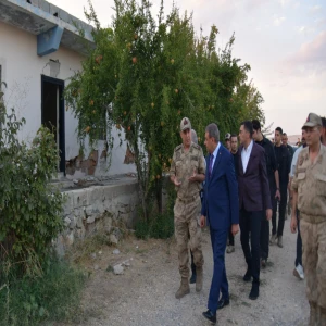 Şanlıurfa Valisi'nden sahada inceleme: "Çalışmaları hızlı şekilde sürdürüyoruz"